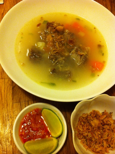 Sop buntut (Indonesian Oxtail soup)